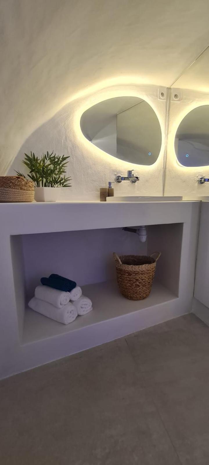 Loveroom La Cesarine Jacuzzi Prive Мужен Экстерьер фото